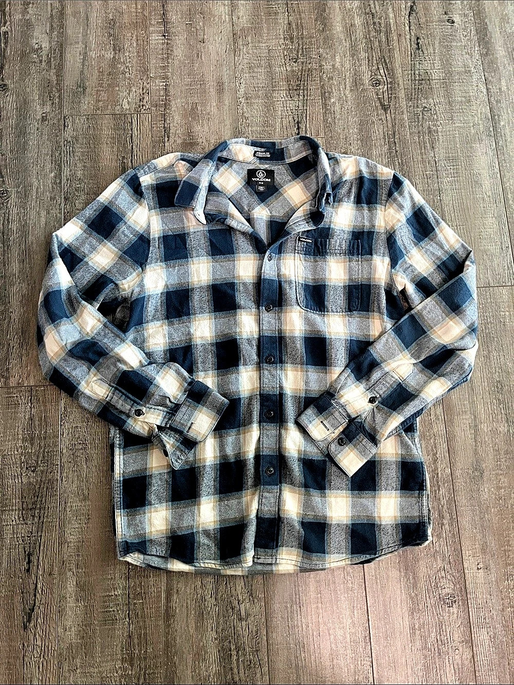 Volcom Caden Plaid Flannel Shirt Blue & White Size Medium
